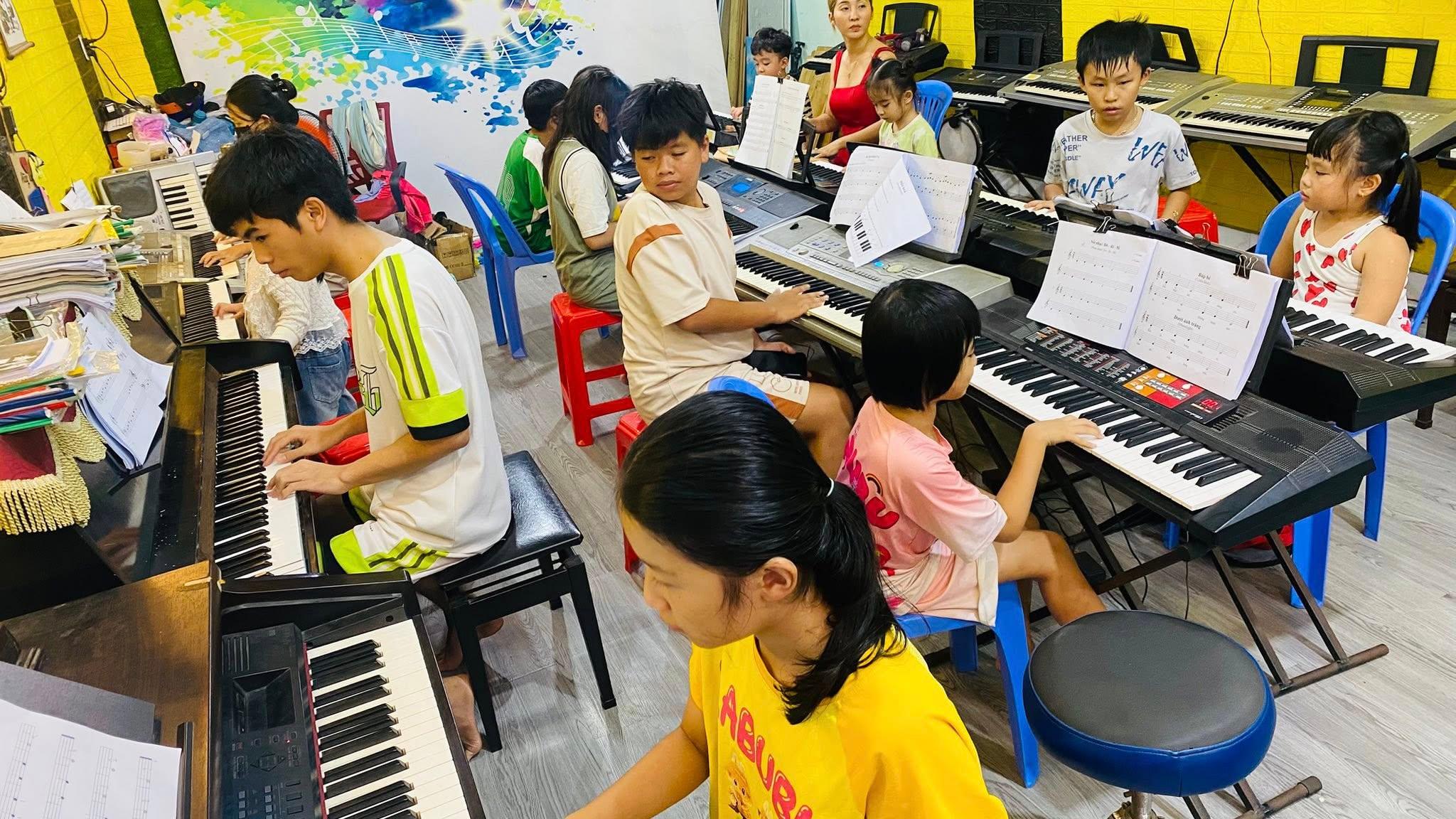 Trung tâm Âm nhạc Nhạc Rừng - Vĩnh Lộc A