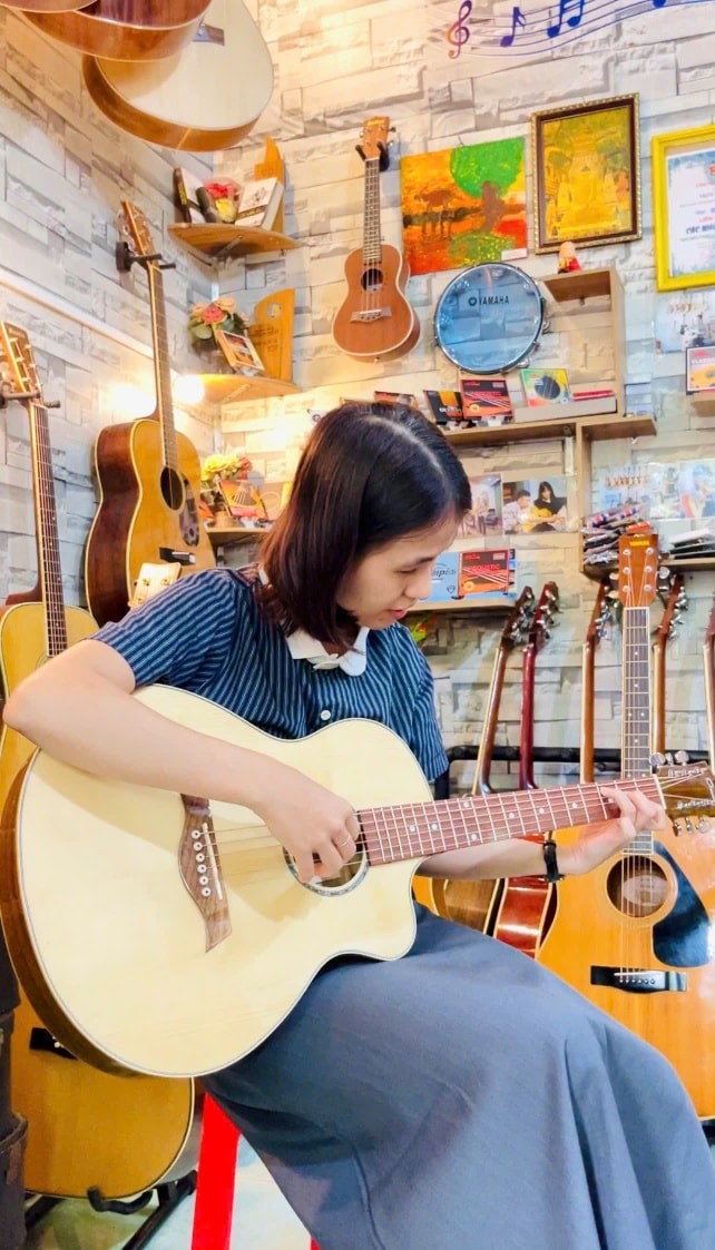 Trung tâm Ocean Guitar - Huế