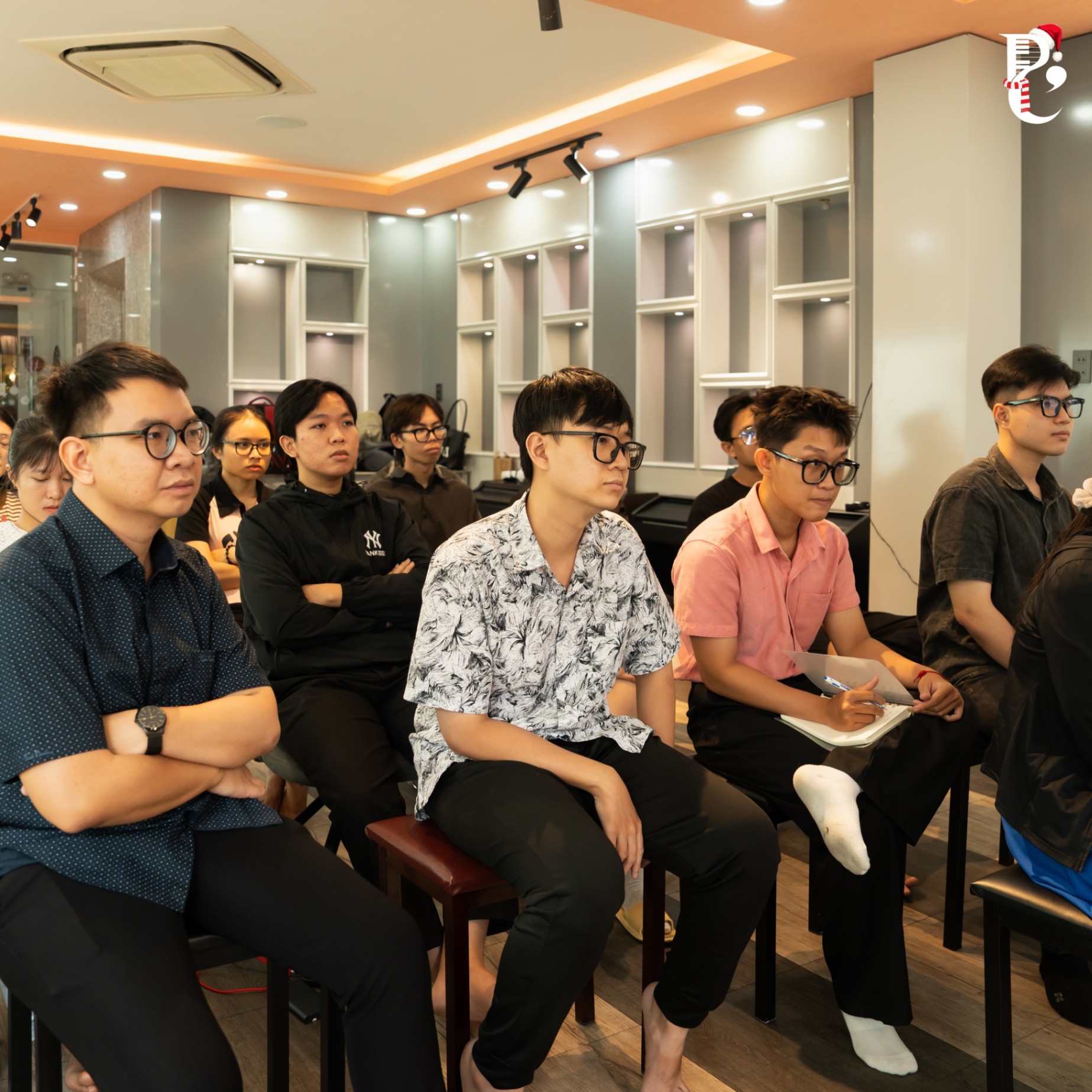 Trung tâm Pong Ơi Music & Art - Phú Nhuận