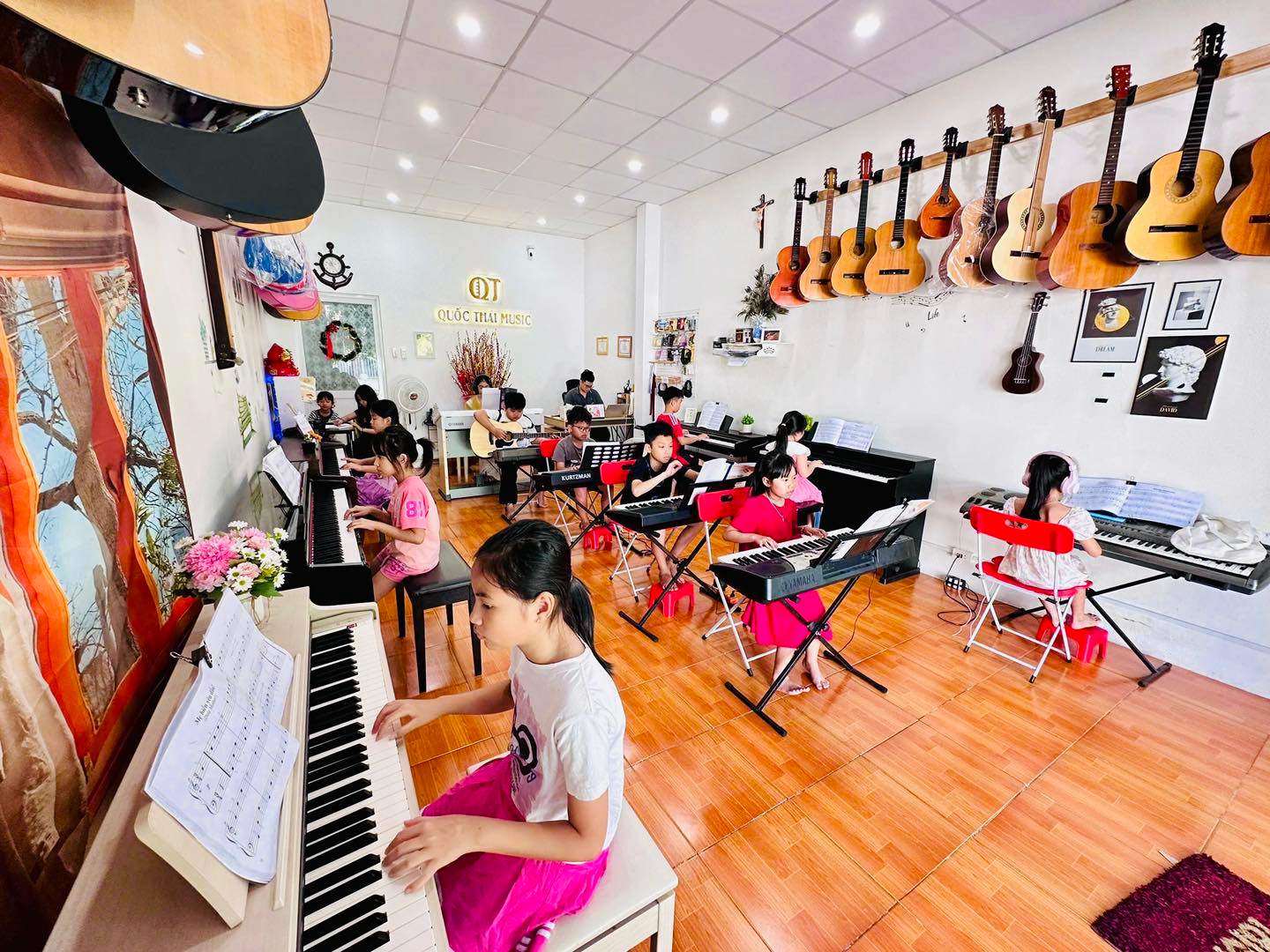 Trung tâm Quang Hưng Piano - Cẩm Phả