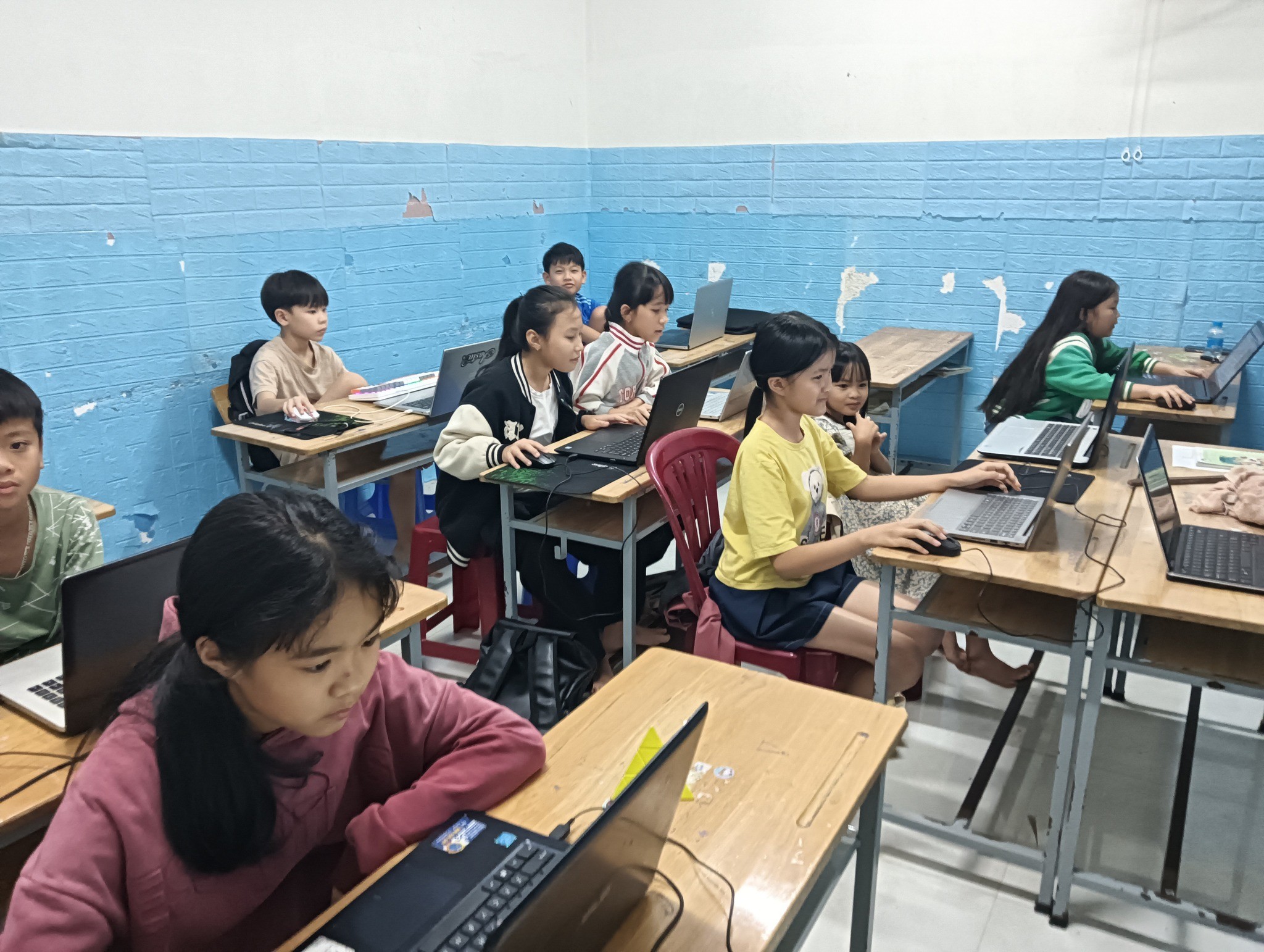 Trung tâm Tiếng Anh Việt Tiến - Đức Trọng