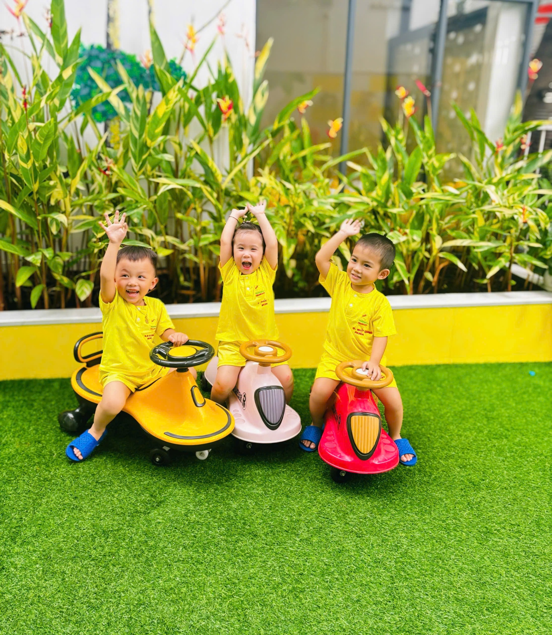 Trường Mầm Non Con Mèo Vàng (Yellow Kitty) - Phú Hữu