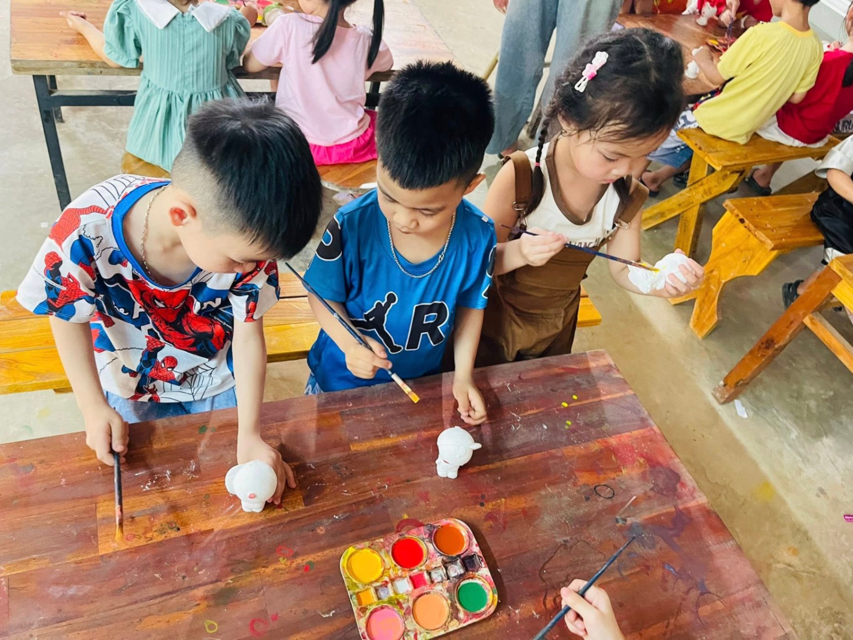 Trường mầm non Đồ Rê Mí - Vạn Thắng