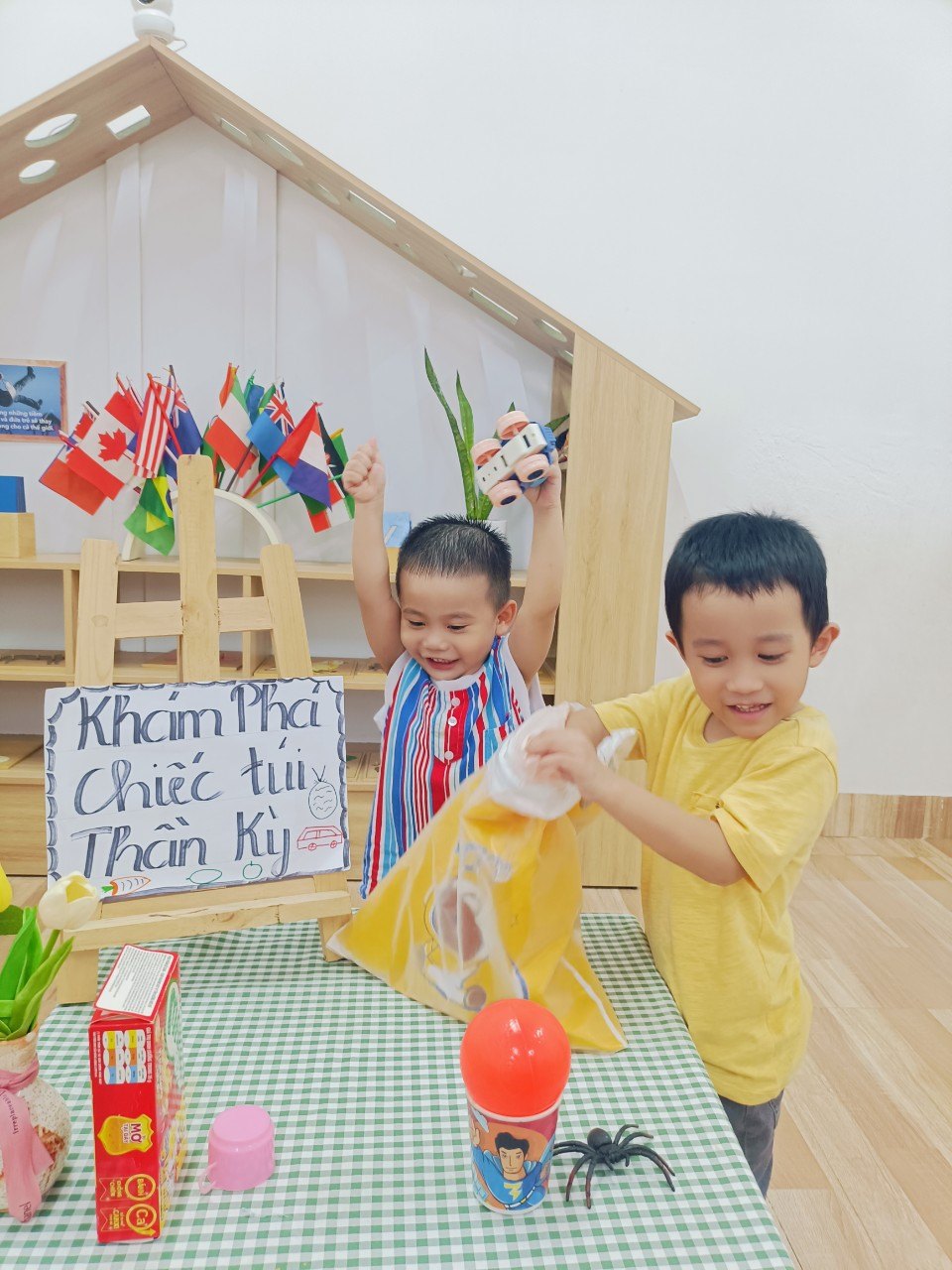 Trường Mầm non Smart Kids - Smart Kids Montessori Kindergarten - Quảng Phú