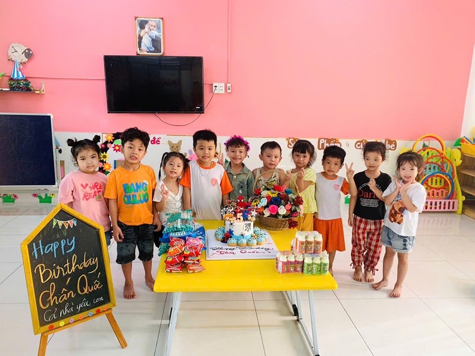 Trường mầm non Thỏ Trắng chất lượng cao - Bình Chuẩn