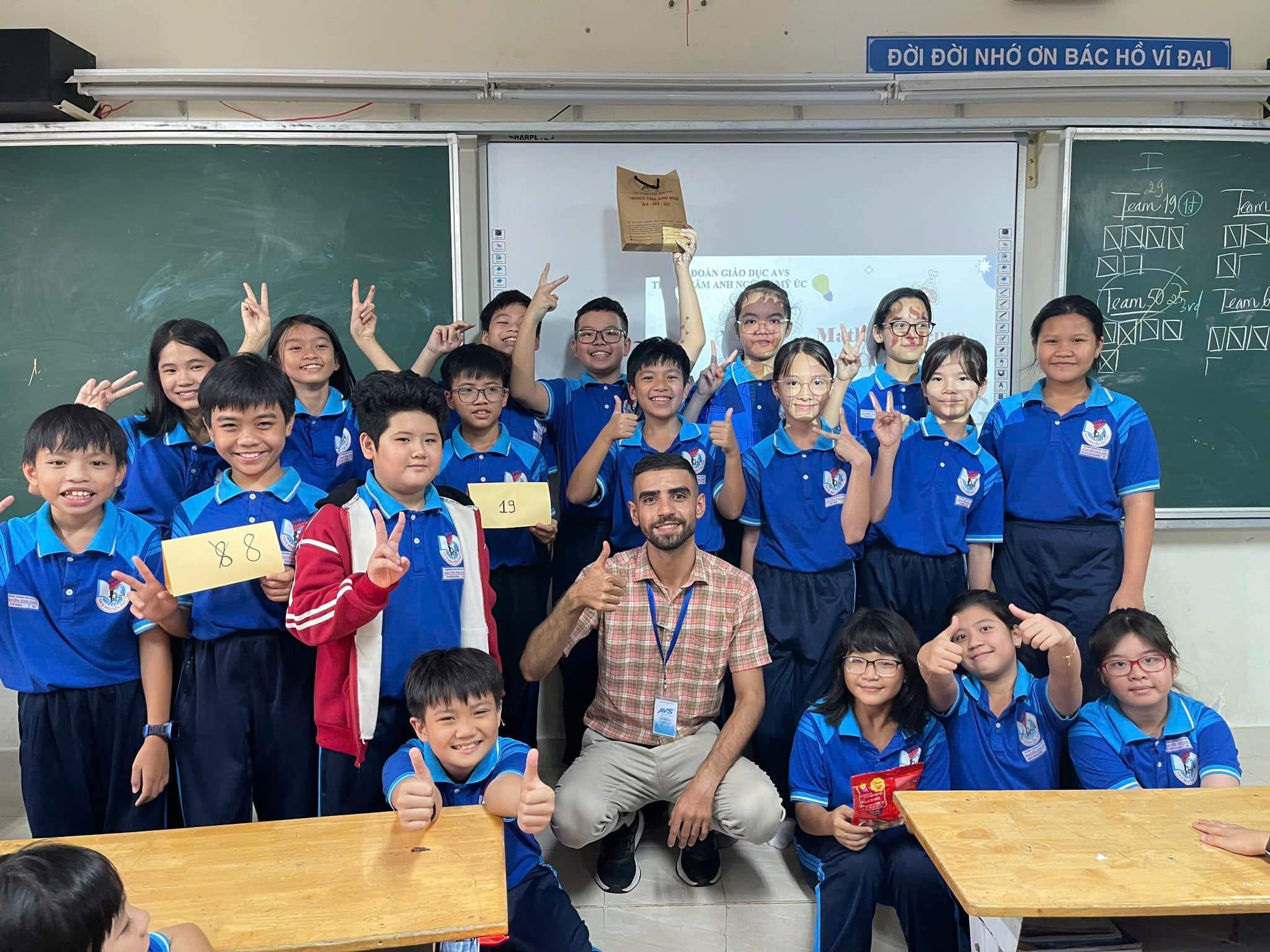 Trường Tiểu Học Quốc Tế Song Ngữ Mỹ Việt - Bình Tân