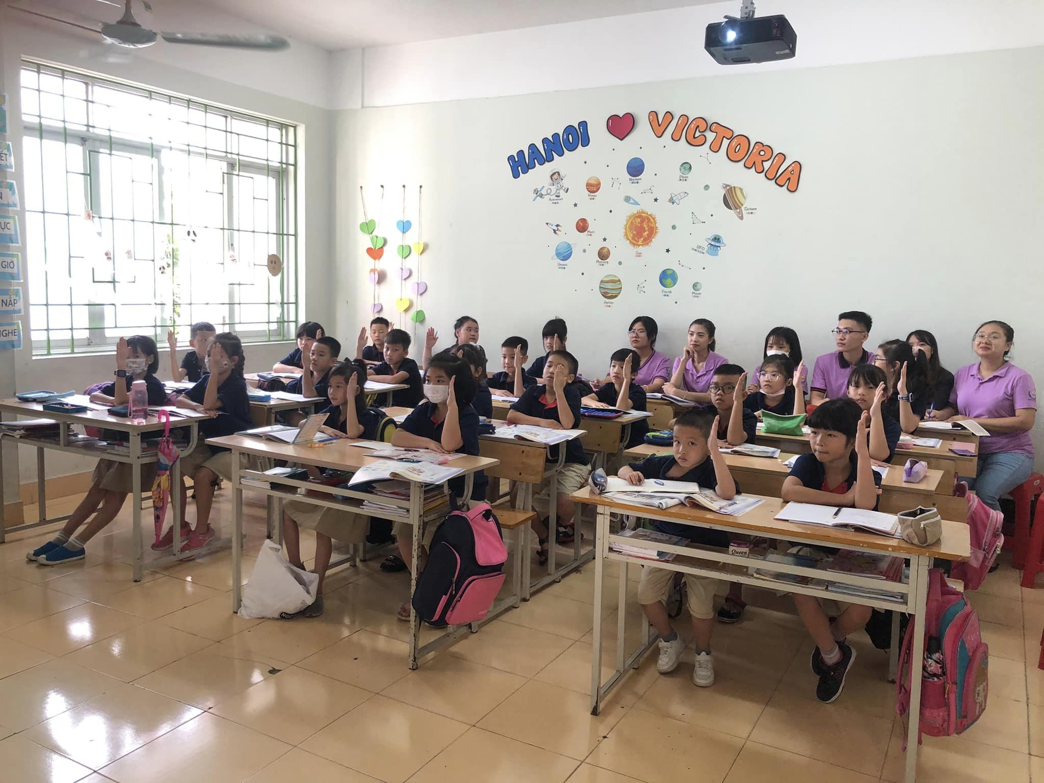 Trường Tiểu Học và Trung Học Cơ Sở Hanoi Victoria - Gia Lâm