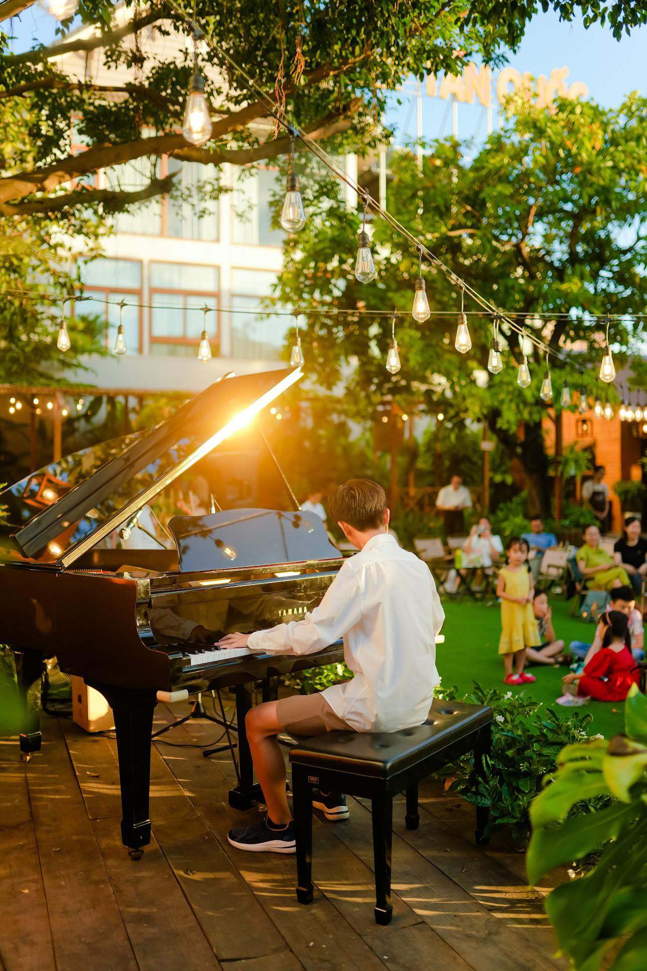 Việt Music - Trung Tâm Nghệ Thuật Ứng Dụng Đà Nẵng - Nha Trang