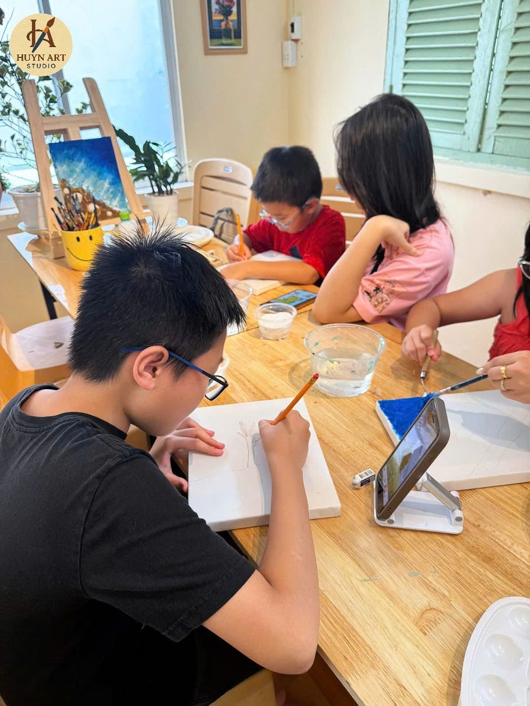 Xưởng Mỹ thuật Huyn Art - Tân Bình
