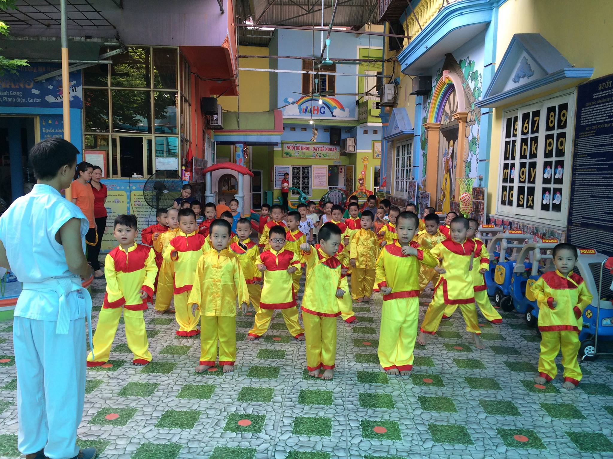 Trường mầm non Hương Giang - Lê Trọng Tấn