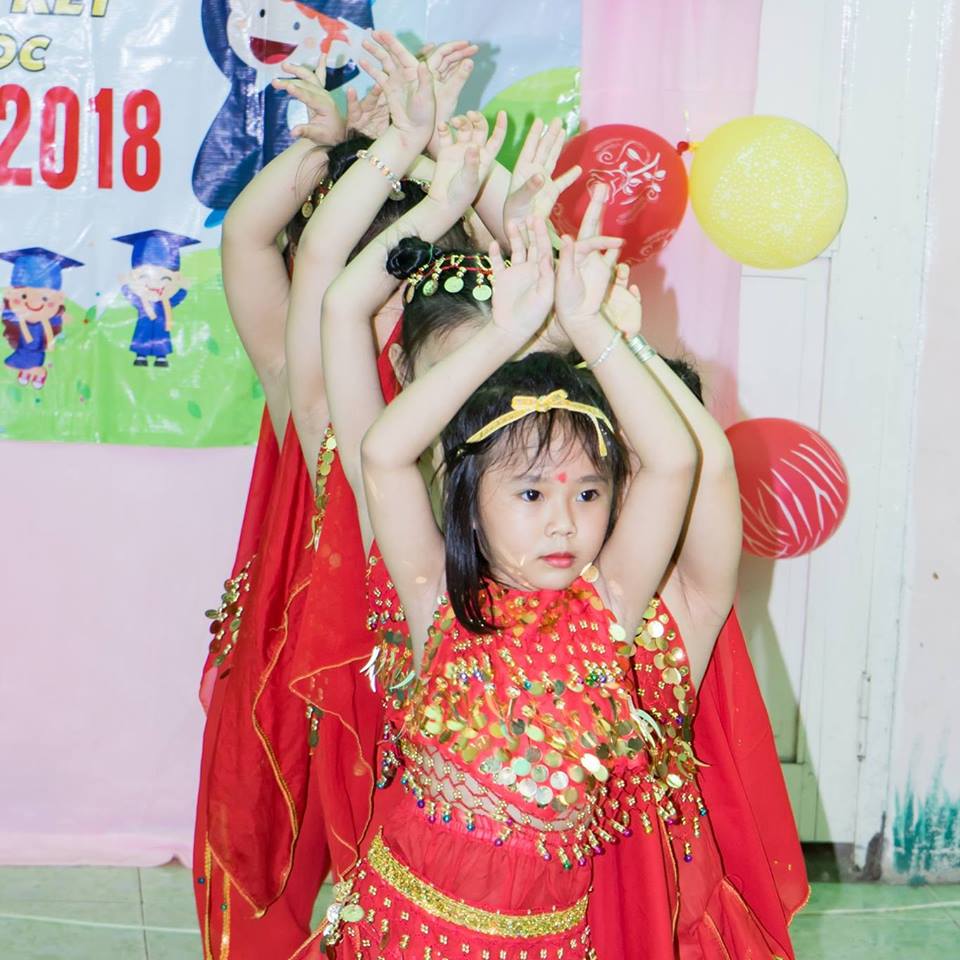 Trường mầm non Mây Hồng - Lạc Đạo