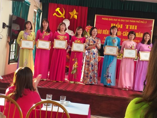 Trường mầm non Phù Vân - Phù Vân