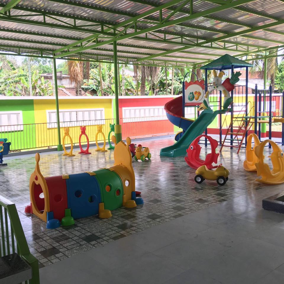Trường mầm non Tư Thục Sen Hồng - Tam Dân