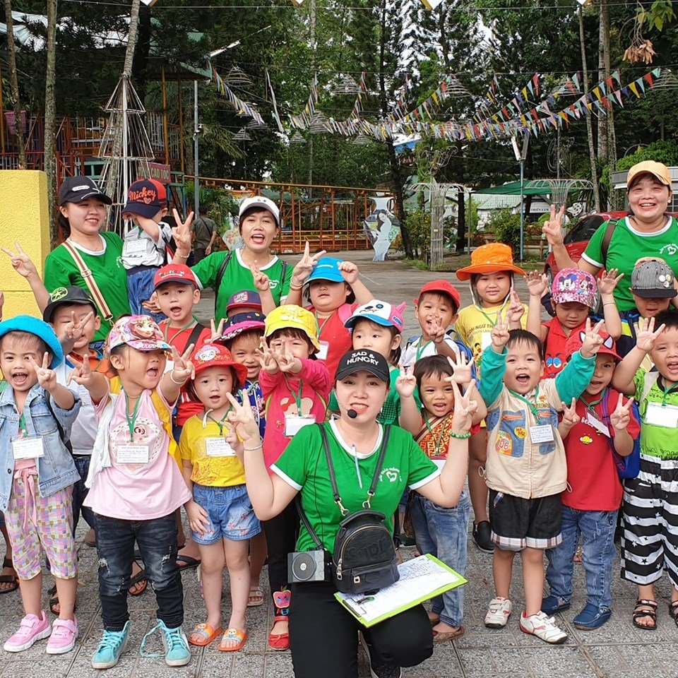 Trường mẫu giáo Hồng Đào - Đông Thịnh