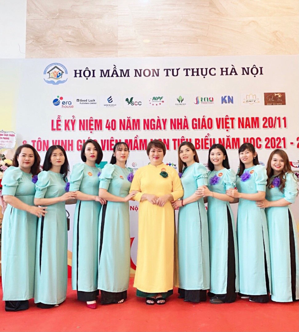 Đội ngũ giáo viên