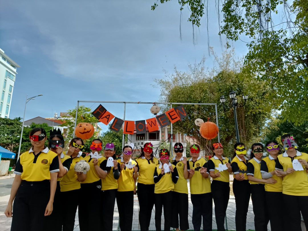 Đội ngũ giáo viên