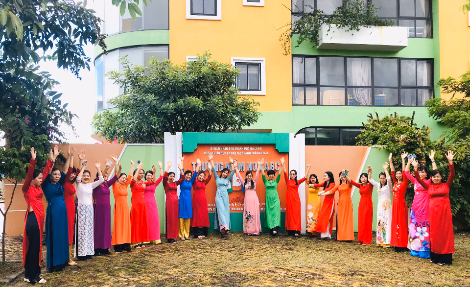 Đội ngũ giáo viên