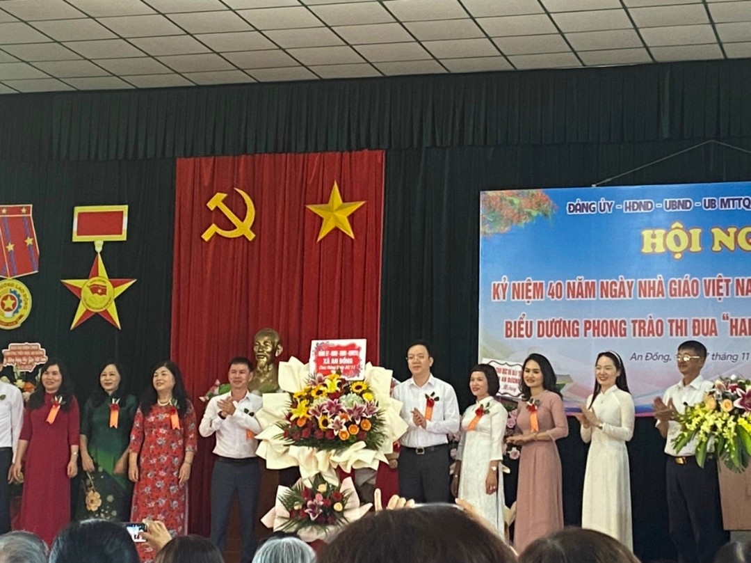 Đội ngũ giáo viên