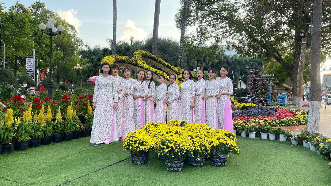 Đội ngũ giáo viên