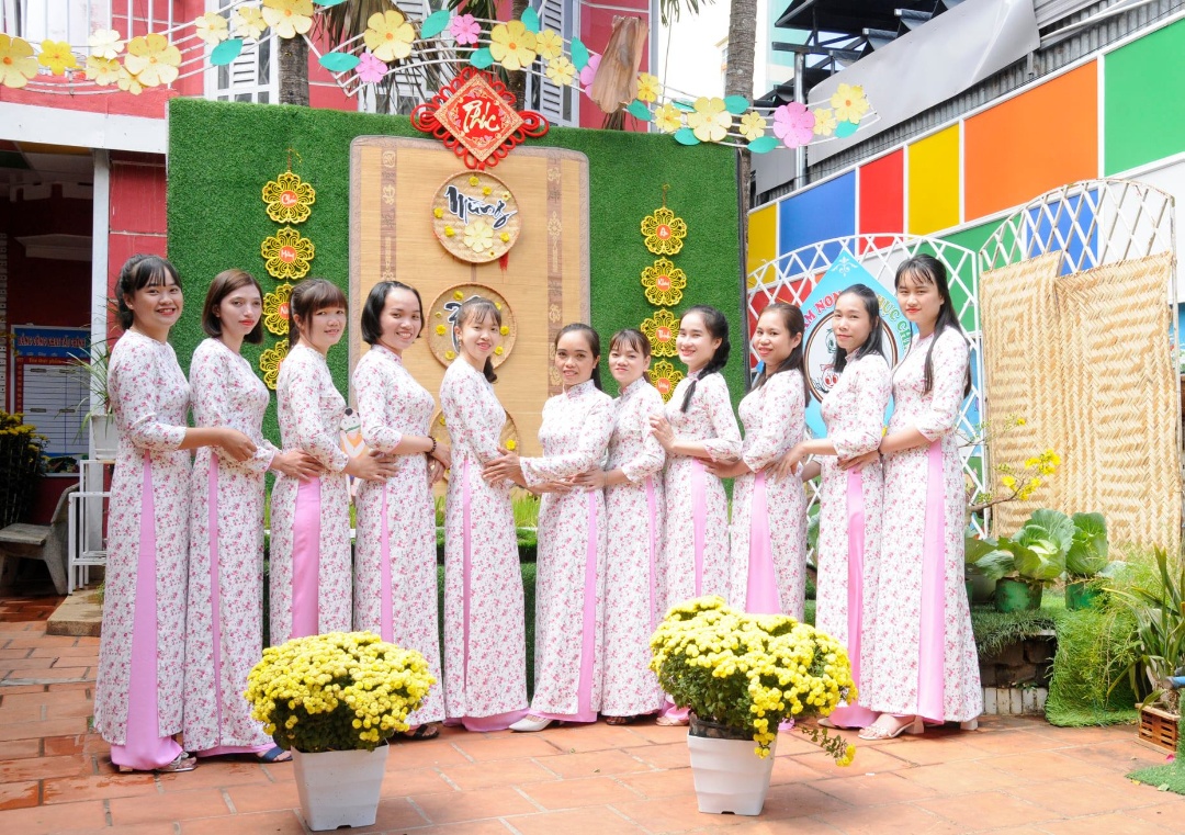 Đội ngũ giáo viên