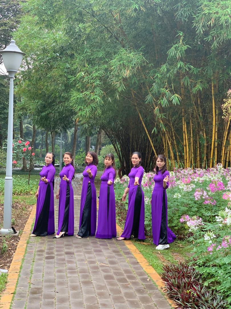 Đội ngũ giáo viên