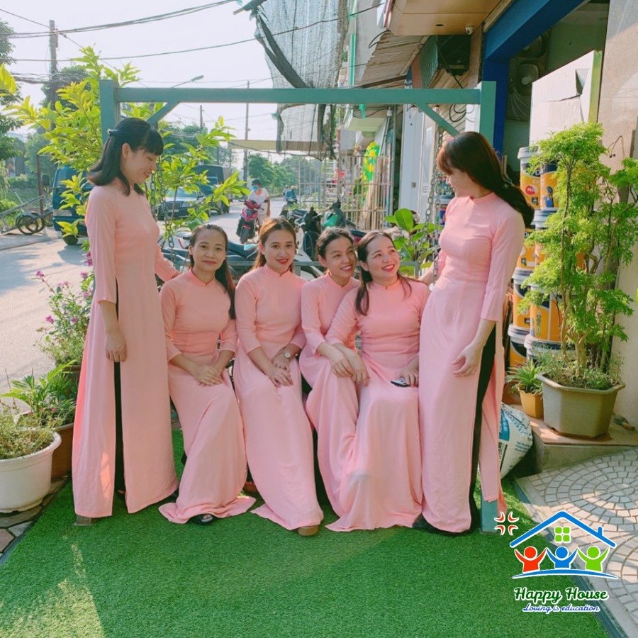 Đội ngũ giáo viên