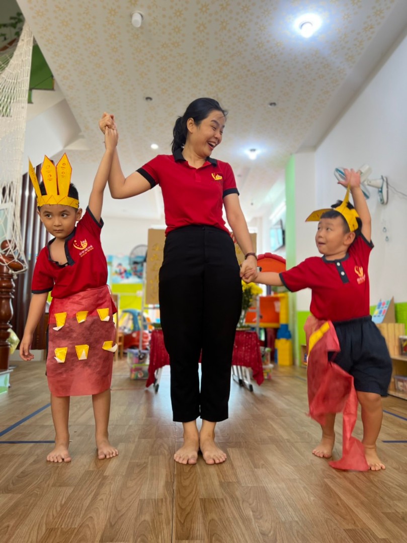 Đội ngũ giáo viên