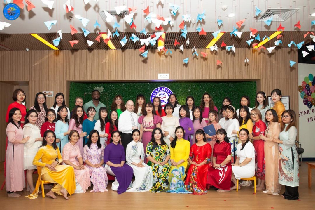 Đội ngũ giáo viên