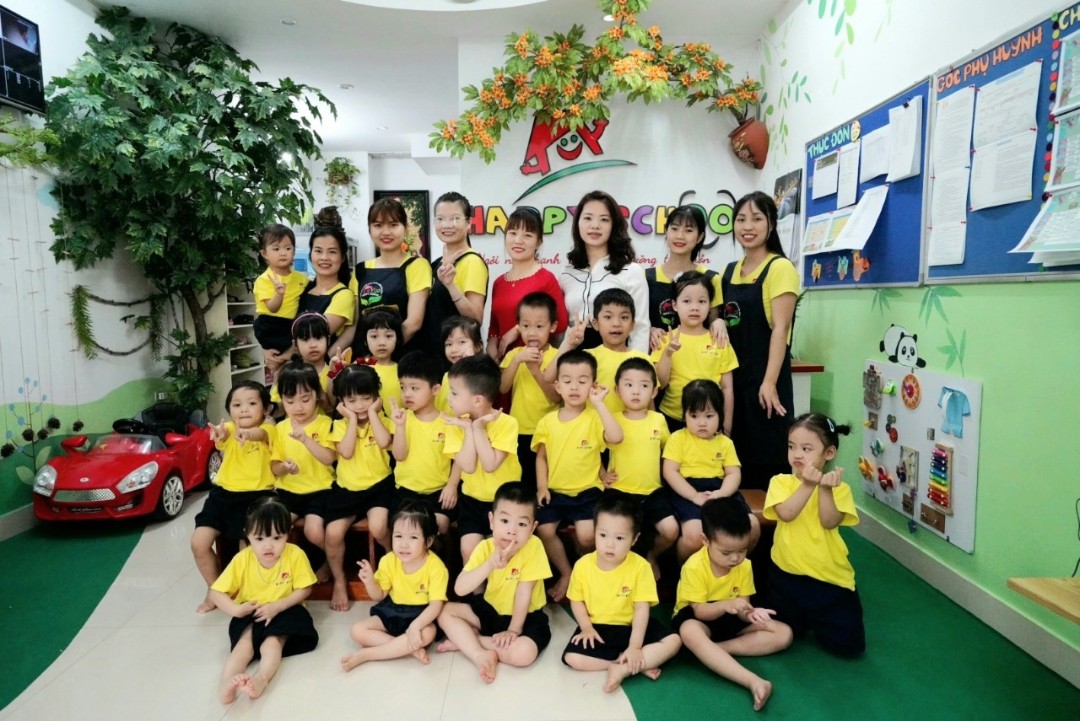 https://static.kiddihub.com/images/nhung-diem-noi-bat-cua-truong-mam-non-happy-school-dich-vong-hau-AvPsuijXCs@1669968200.jpg